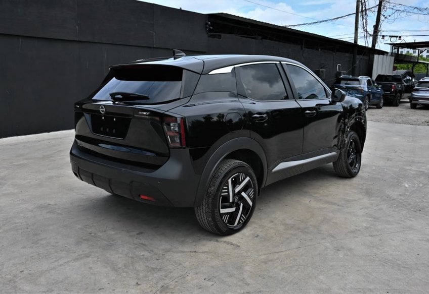 2025 Nissan Kicks SV - 3N8AP6CA3SL306806 photo 4