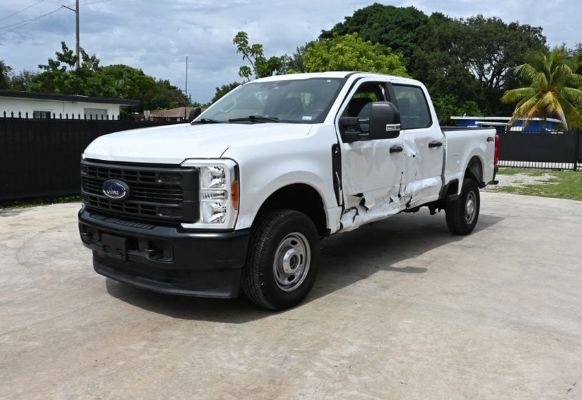 2023 Ford F-250 Super Duty XL Pickup 4D 6 3/4 ft - 1FT7W2BT7PED54112 photo 2