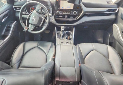 2023 Toyota Highlander XLE Sport Utility 4D - 5TDKDRAH8PS037231 photo 21