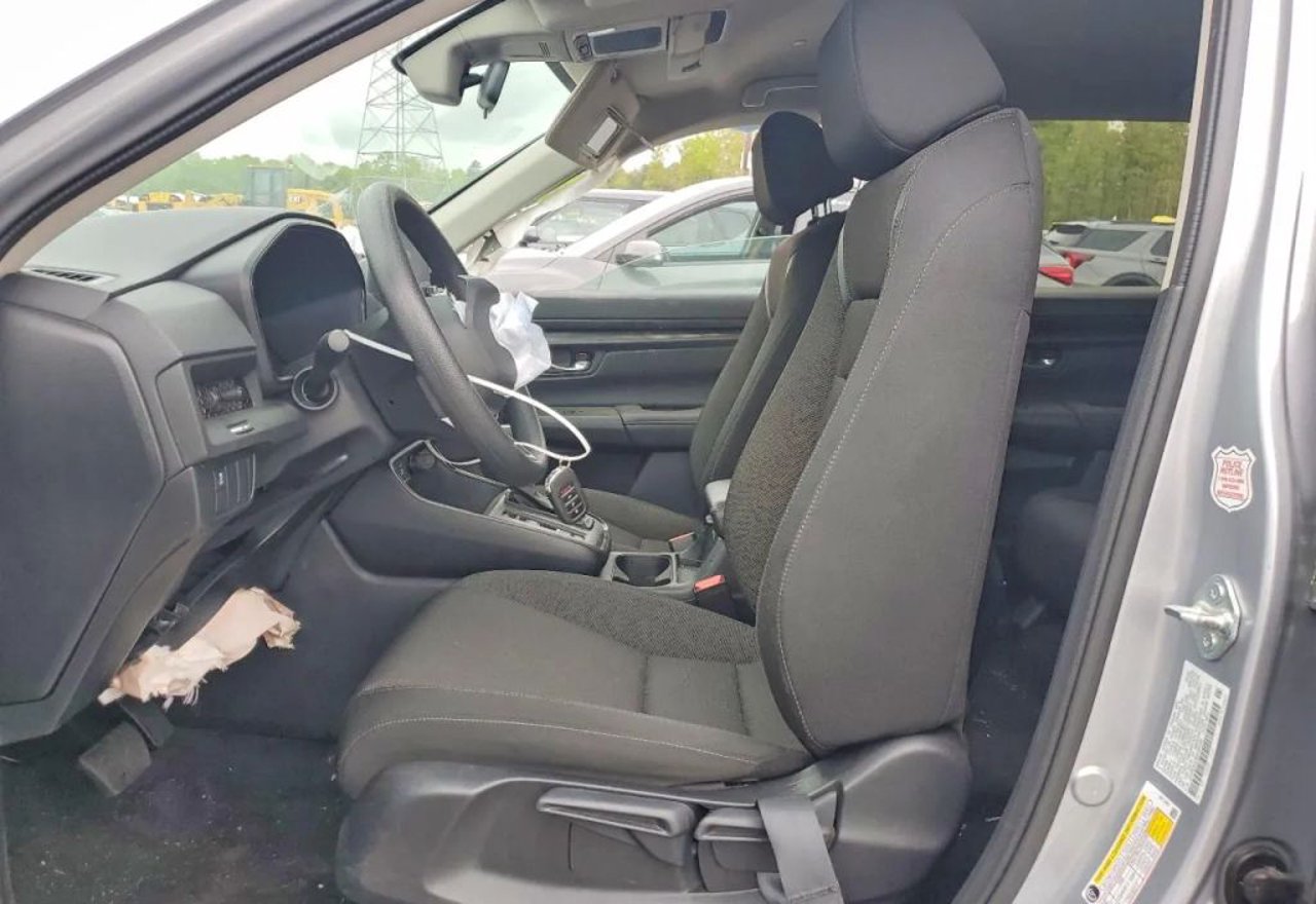 2025 Honda CR-V LX - 2HKRS4H26SH484230 photo 18
