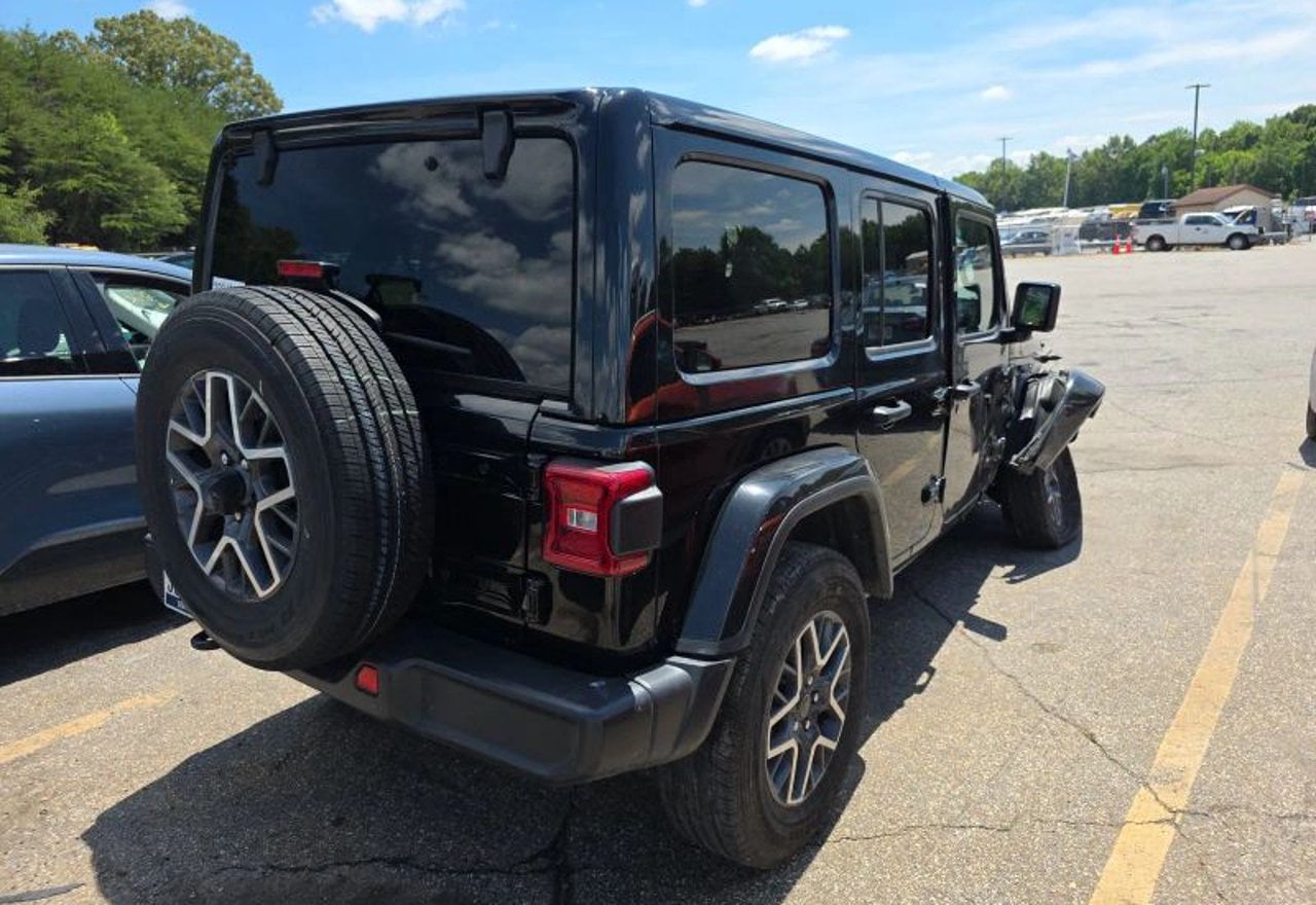 2025 Jeep Wrangler Sahara Sport Utility 4D - 1C4PJXEN3SW592132 photo 15