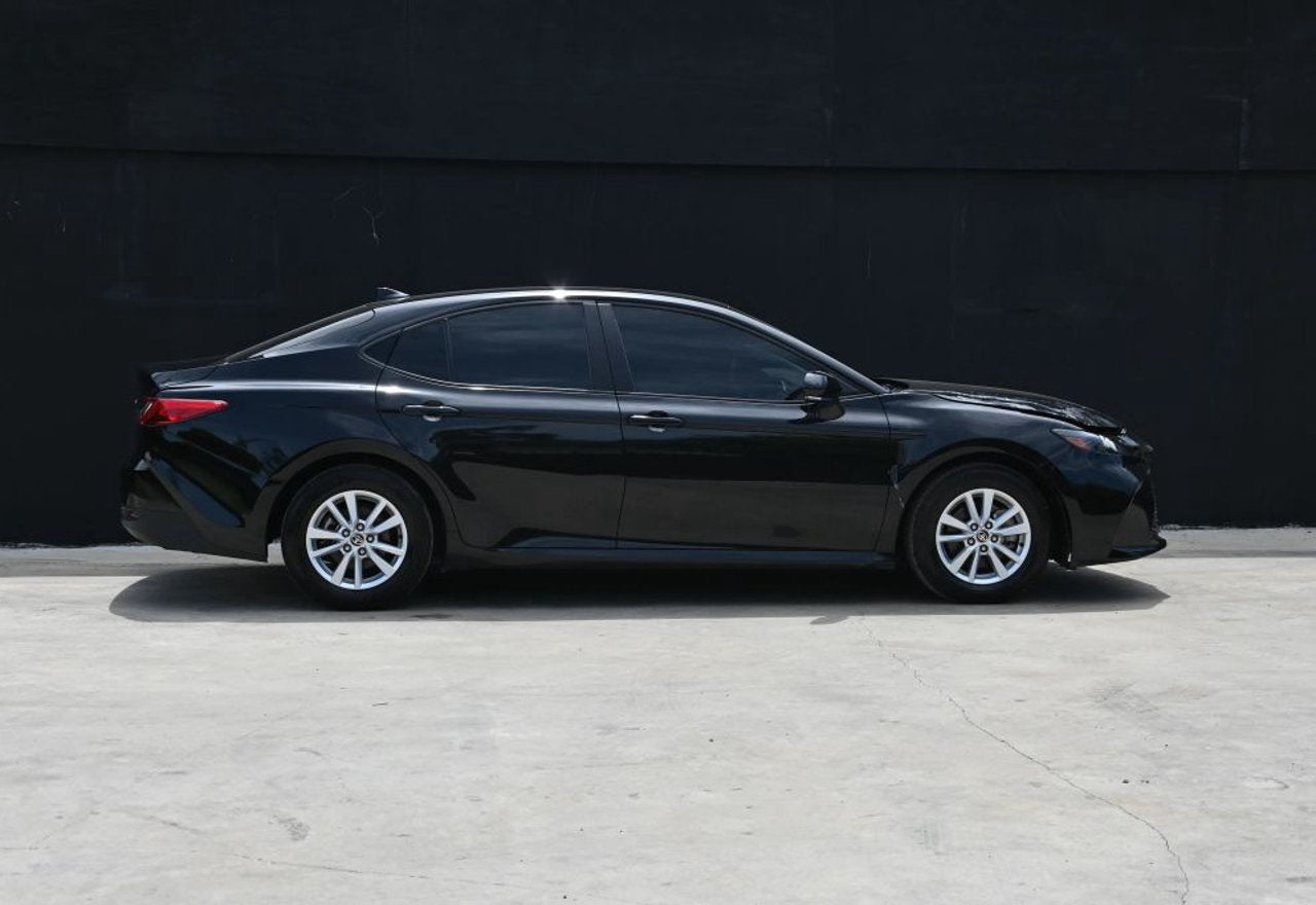 2025 Toyota Camry LE - 4T1DAACK9SU147037 photo 22