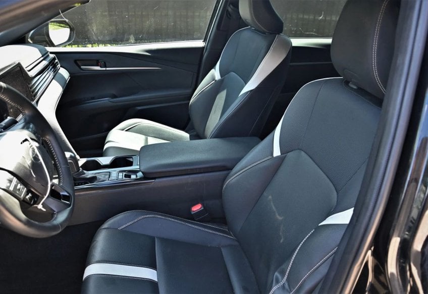 2025 Toyota Camry SE - 4T1DAACKXSU594637 photo 9