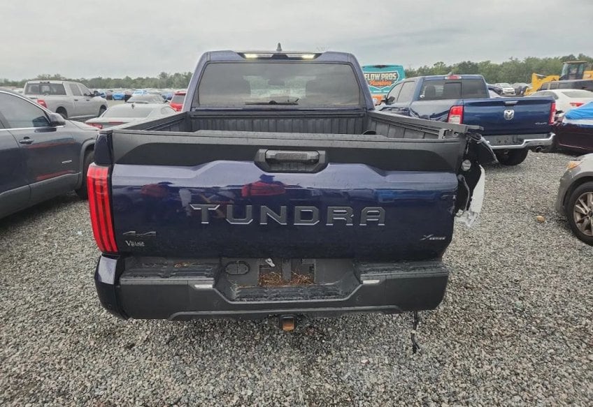 2024 Toyota Tundra SR5 - 5TFLA5DB9RX211530 photo 6