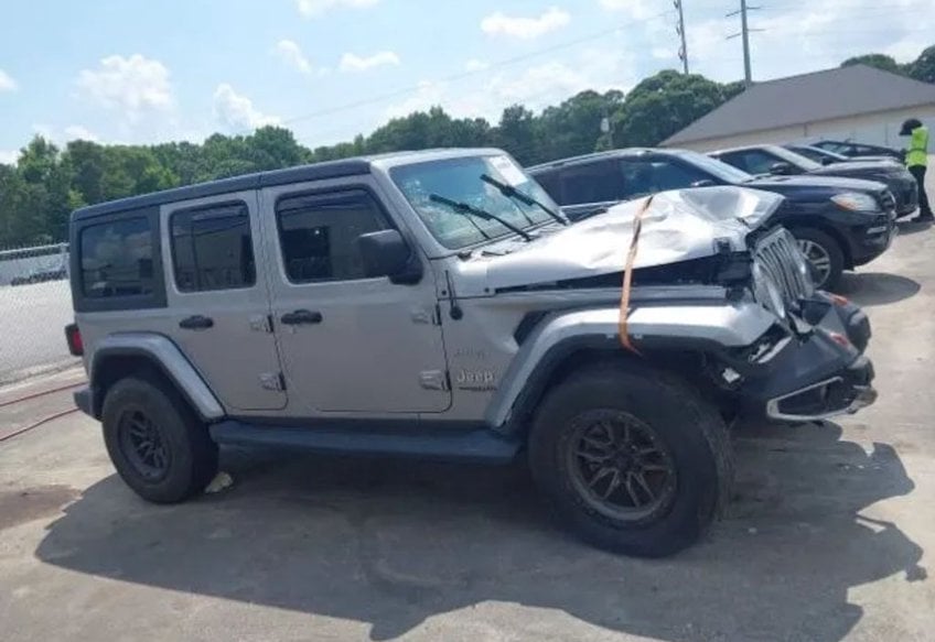 2019 Jeep Wrangler Unlimited Sahara - 1C4HJXEN7KW564466 photo 5