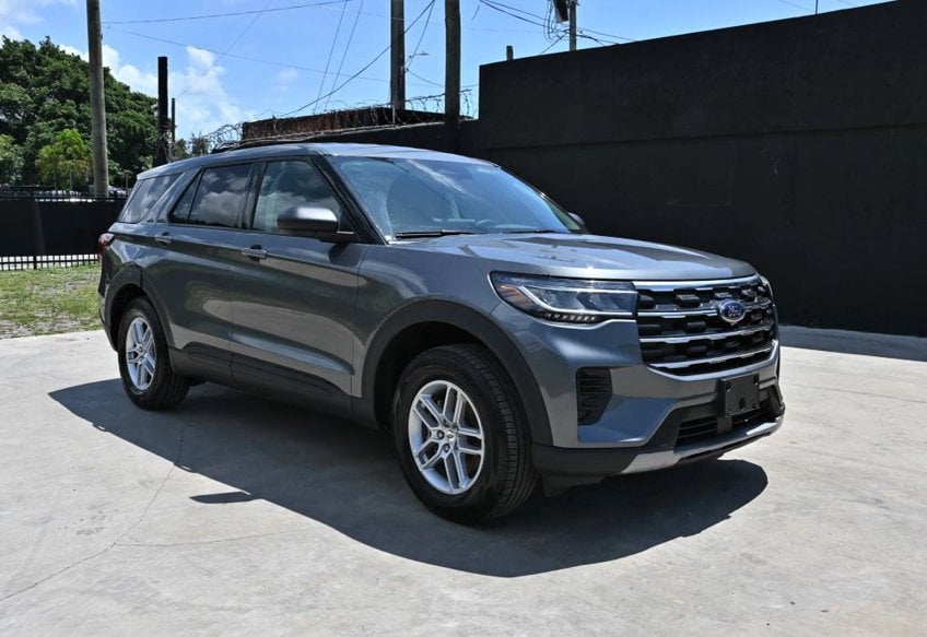 2026 Ford Explorer Active - 1FMUK8DH2TGB23512 photo 1
