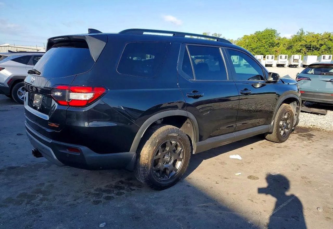 2024 Honda Pilot TrailSport - 5FNYG1H68RB022050 photo 14