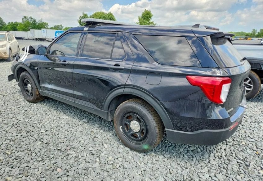 2022 Ford Explorer Police Interceptor Utility - 1FM5K8AB1NGB48103 photo 2