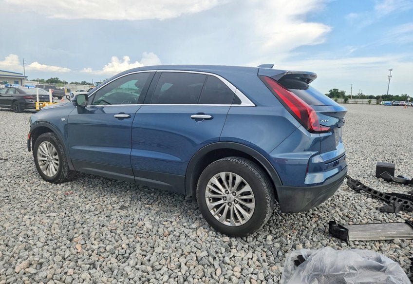 2024 Cadillac XT4 Luxury - 1GYAZAR4XRF122584 photo 2