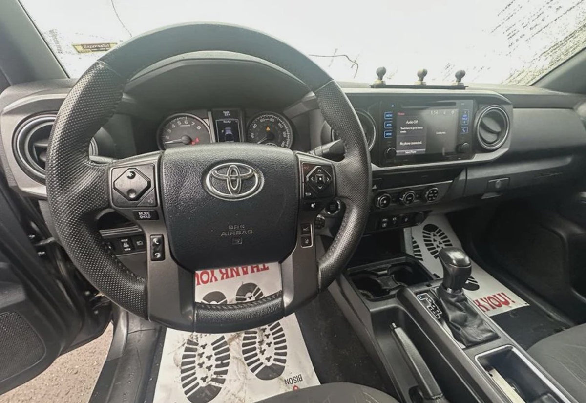 2018 Toyota Tacoma TRD Off-Road - 3TMCZ5AN6JM154379 photo 24