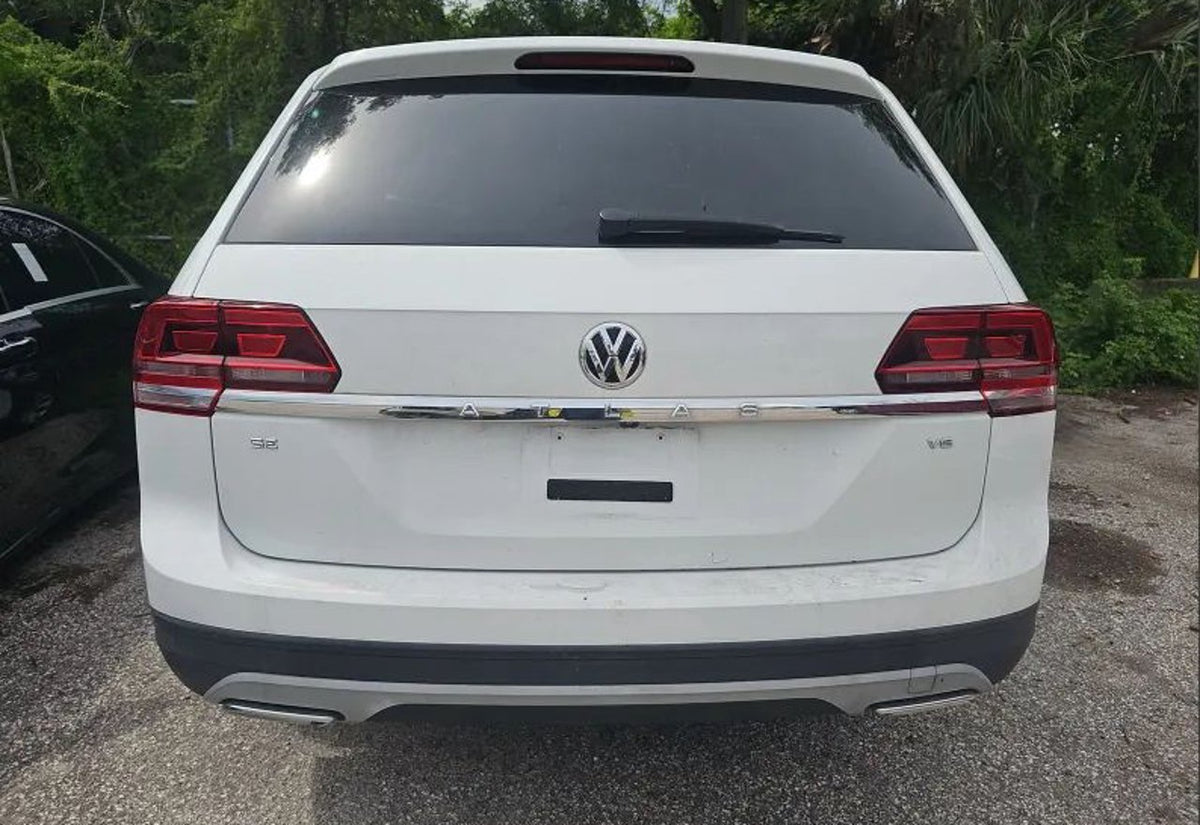 2018 Volkswagen Atlas SE Sport Utility 4D - 1V2CR2CA1JC504428 photo 16