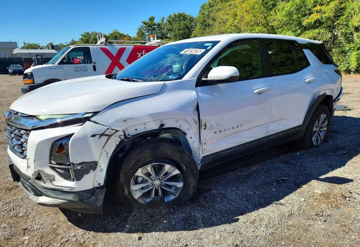 2027 Chevrolet Equinox LT - 3GNAXPEG0VL150075 photo 12