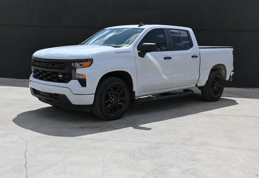 2023 Chevrolet Silverado 1500 Custom - 3GCPABEK0PG153243 photo 2