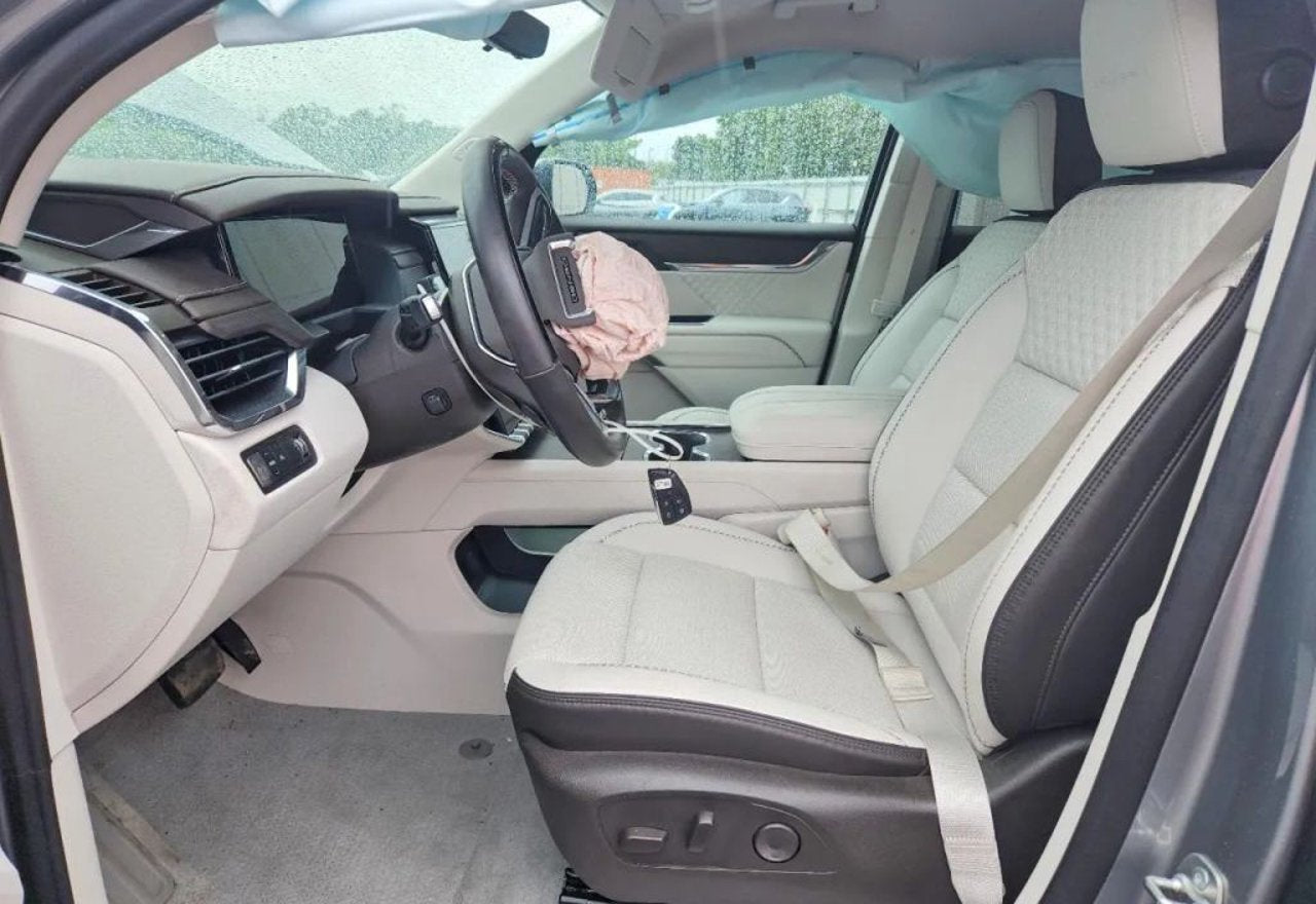 2024 GMC Acadia Denali - 1GKENLKS6RJ182550 photo 18