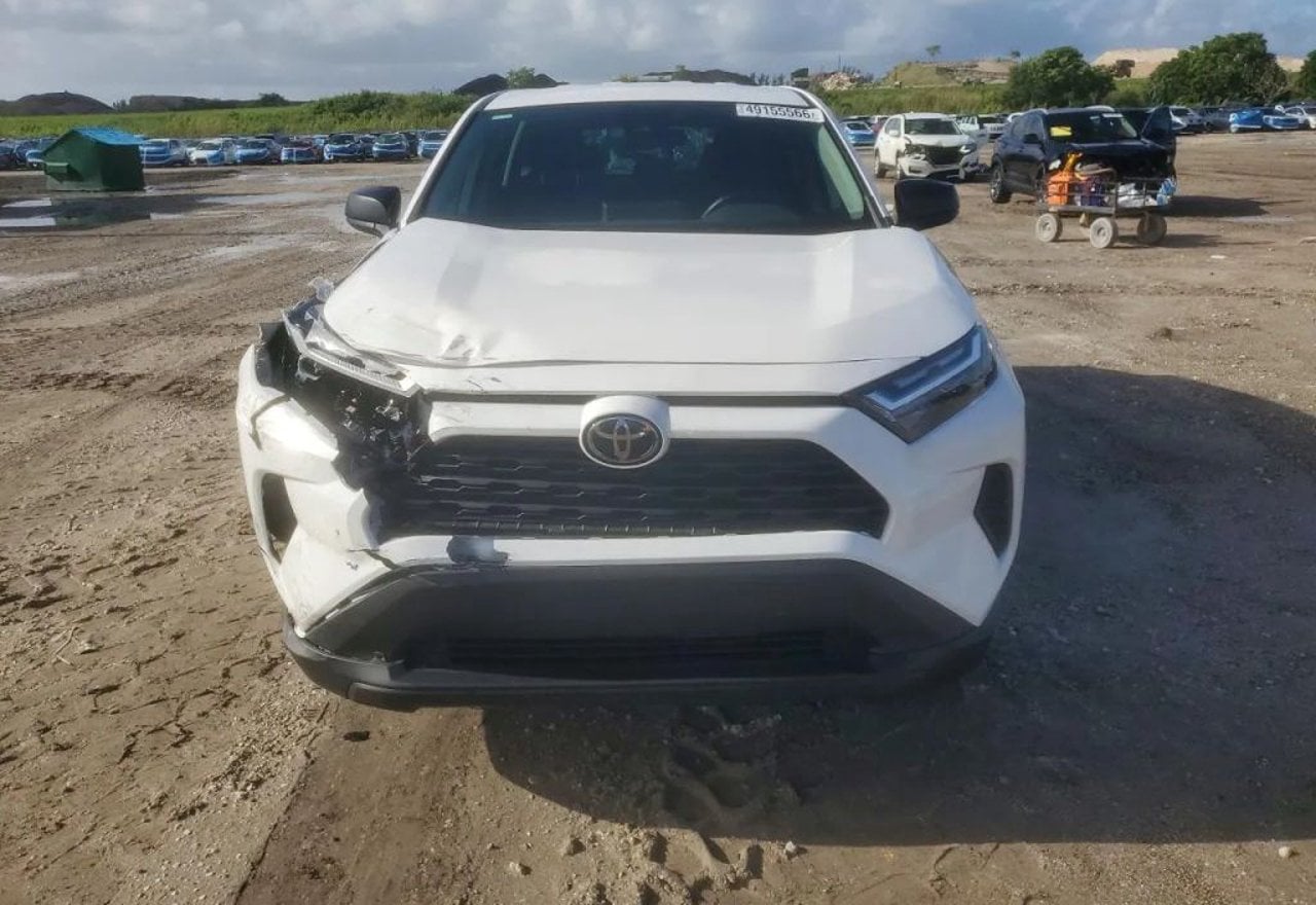 2024 Toyota RAV4 LE - 2T3H1RFV2RW316113 photo 16