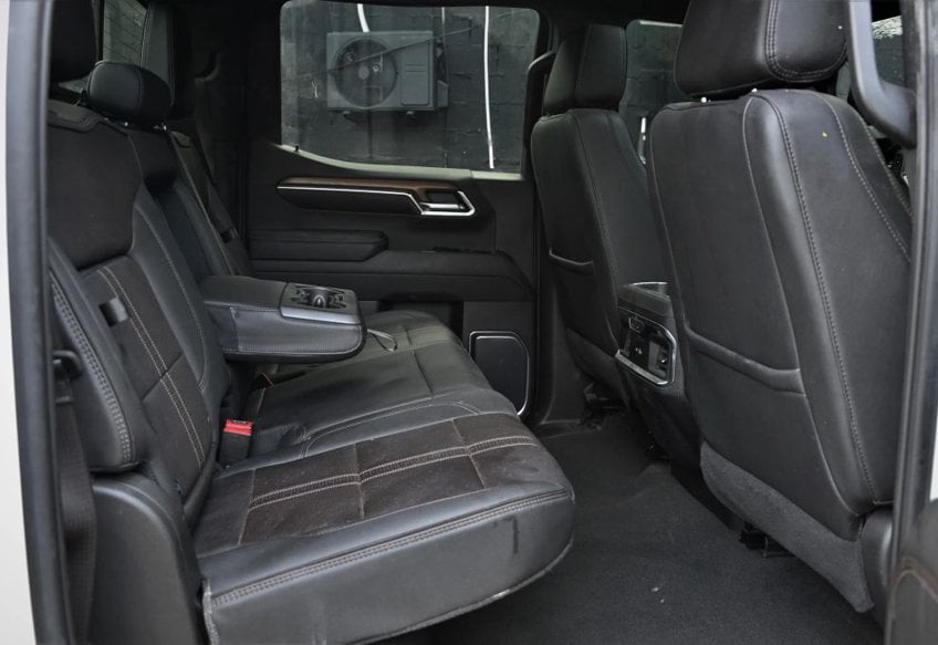 2023 Chevrolet Silverado 1500 High Country - 1GCUDJE87PZ278894 photo 14