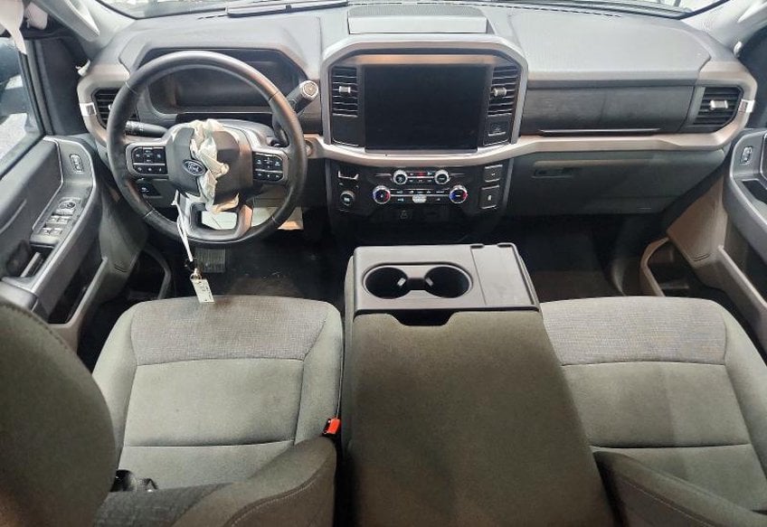 2025 Ford F-150 XLT - 1FTEW3K82SKE76699 photo 8