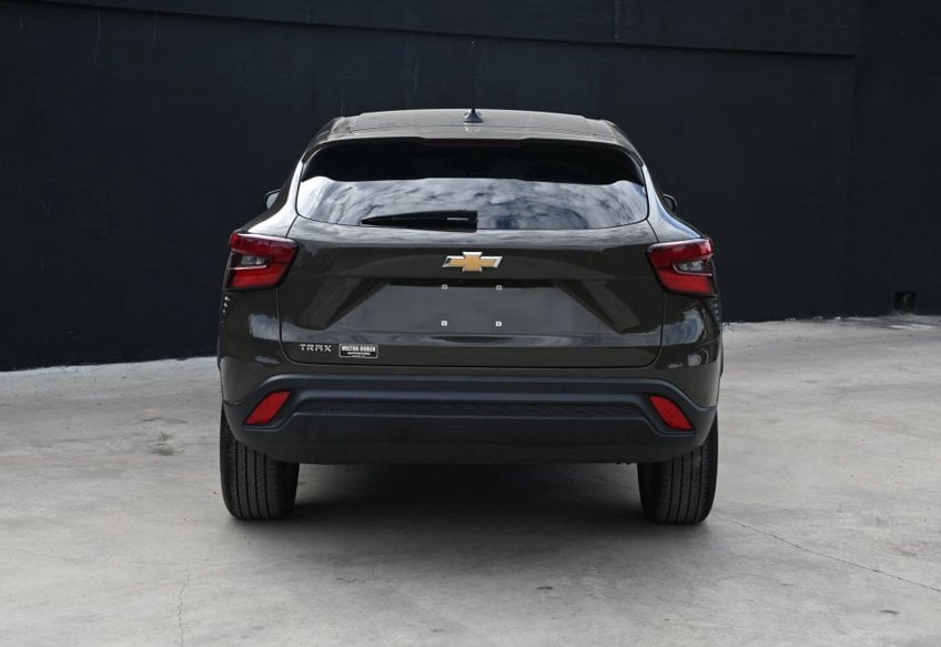 2024 Chevrolet Trax LS - KL77LFE24RC021686 photo 7