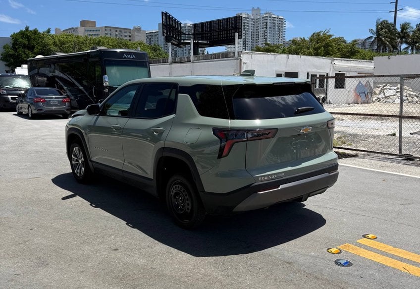 2026 Chevrolet Equinox LT - 3GNAXPEG5TL239542 photo 5