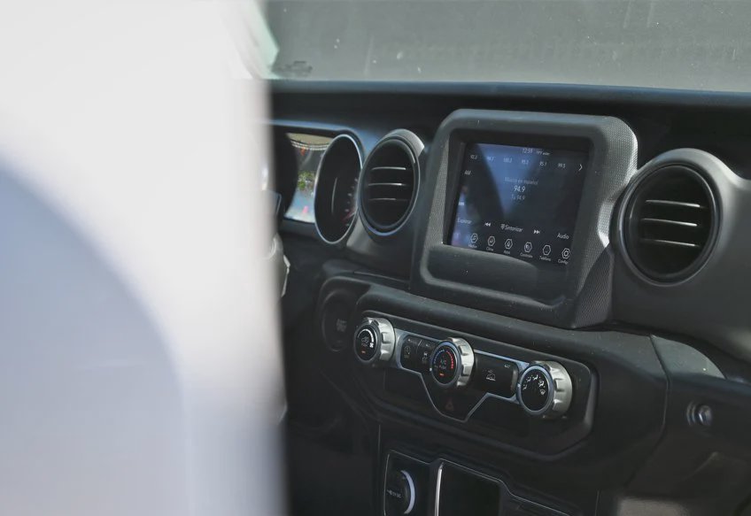 2021 Jeep Wrangler Unlimited Sport S - 1C4HJXDG5MW762601 photo 11