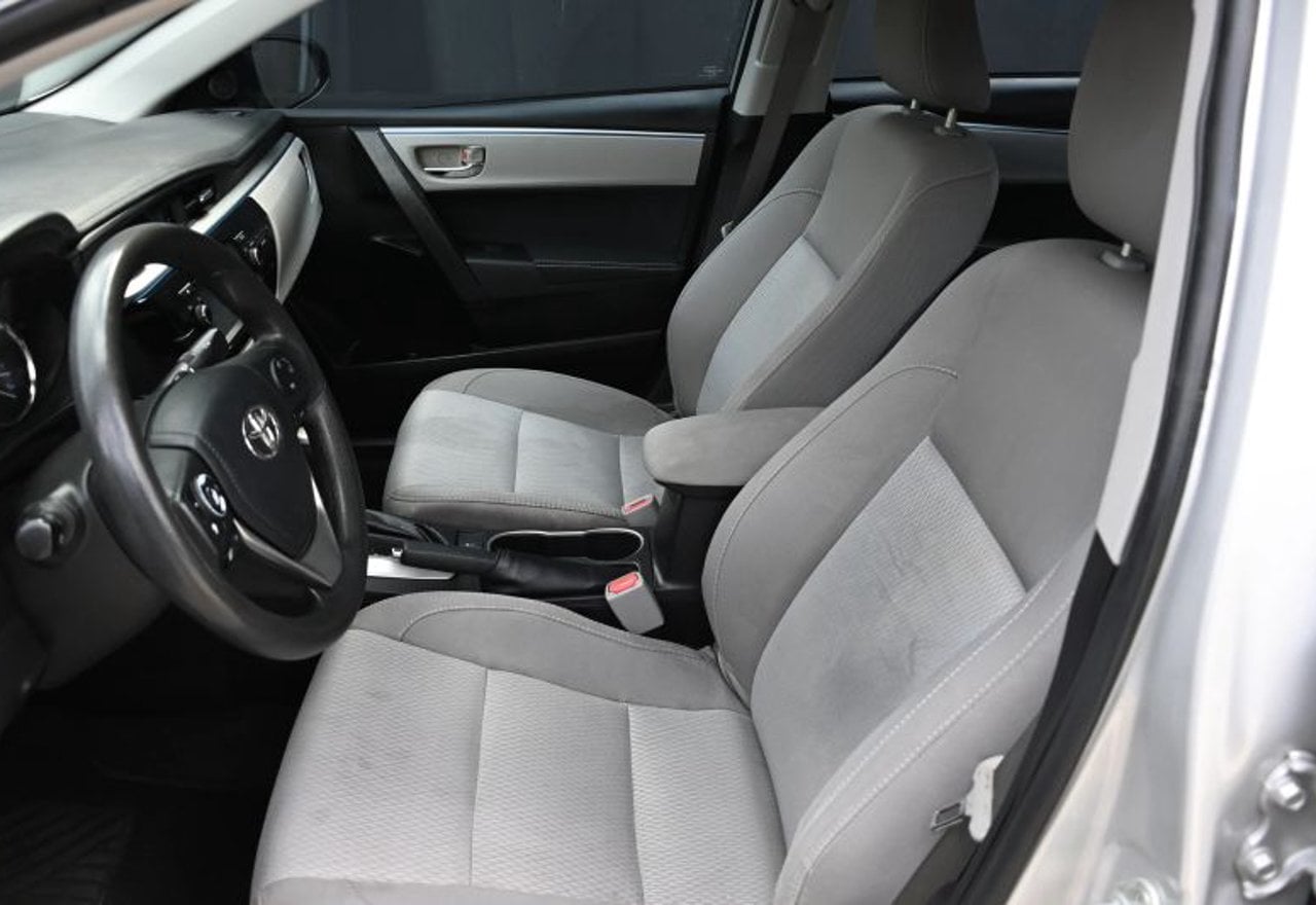 2015 Toyota Corolla LE Sedan 4D - 2T1BURHE8FC466517 photo 34
