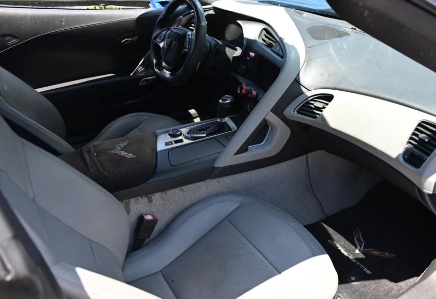 2015 Chevrolet Corvette Stingray - 1G1YB2D73F5109217 photo 19