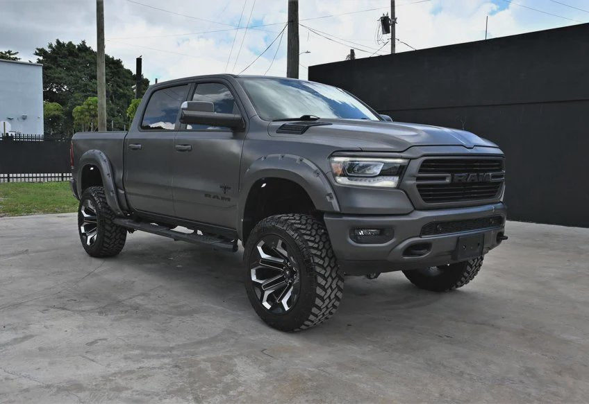 2019 Ram 1500 Big Horn - 1C6SRFFT4KN857566 photo 1