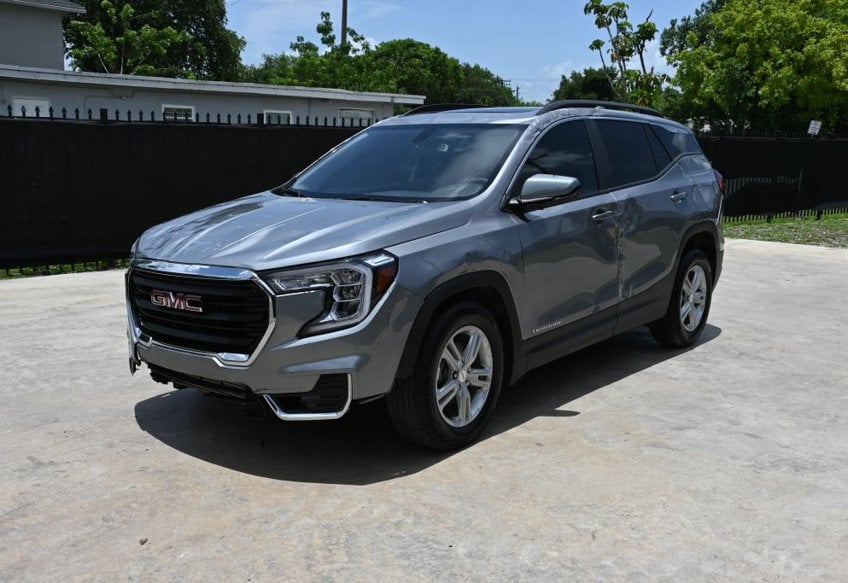 2023 GMC Terrain SLE - 3GKALMEG7PL239037 photo 1