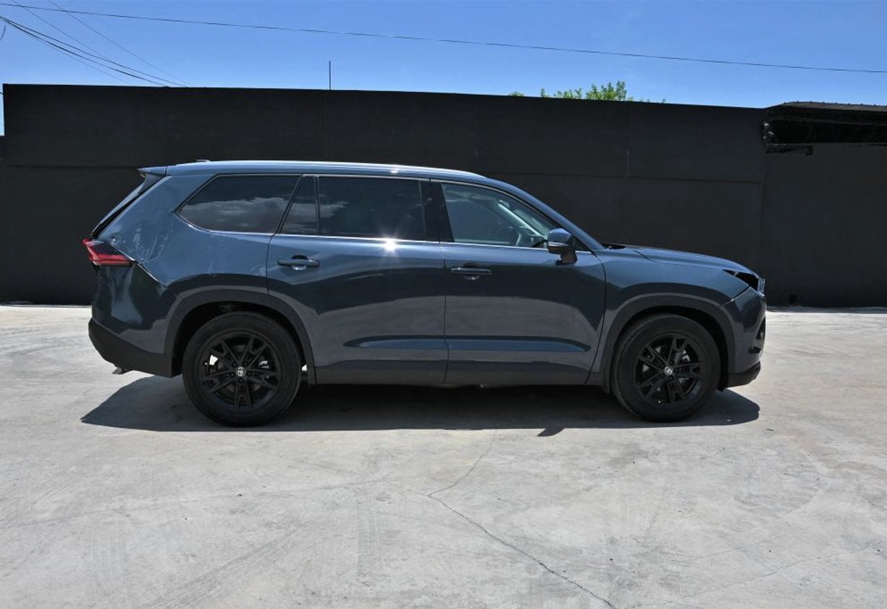 2025 Toyota Grand Highlander Platinum - 5TDAAAB59SS086232 photo 25