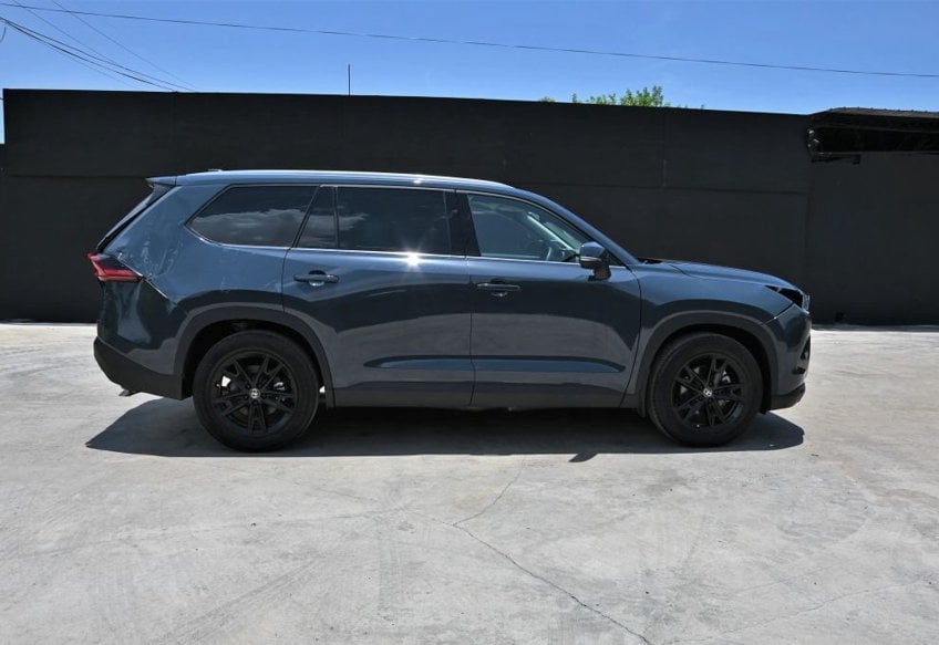 2025 Toyota Grand Highlander Platinum - 5TDAAAB59SS086232 photo 5
