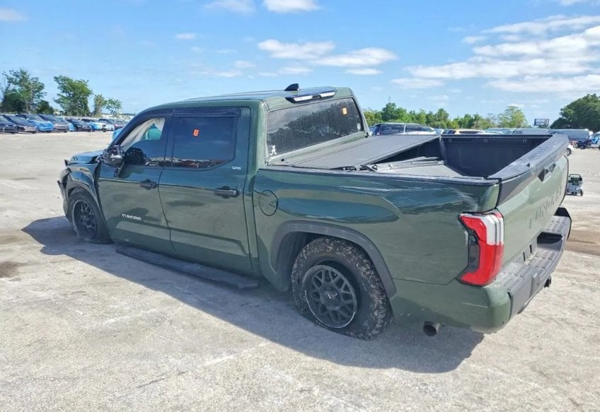 2022 Toyota Tundra SR5 - 5TFLA5AB2NX018554 photo 4