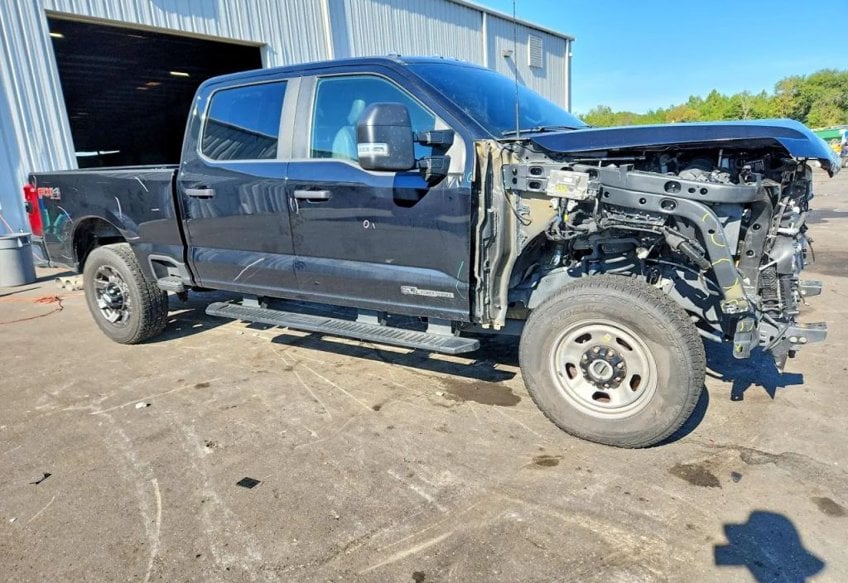 2023 Ford F-250 Super Duty XL - 1FT8W2BTXPEE08653 photo 2