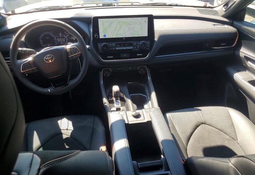 2026 Toyota Grand Highlander Hybrid MAX Limited - 5TDADAB52TS048012 photo 8