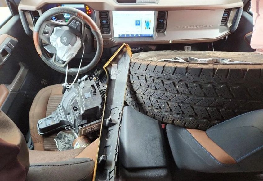 2021 Ford Bronco Outer Banks Sport Utility 4D - 1FMDE5BH0MLA71962 photo 7