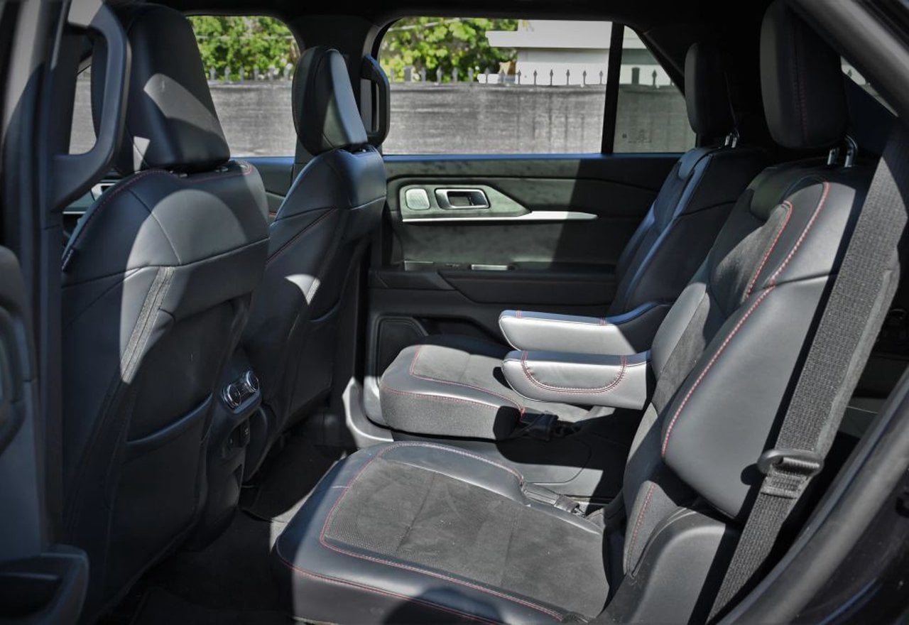 2026 Ford Explorer ST - 1FMWK7GC0TGA11360 photo 41