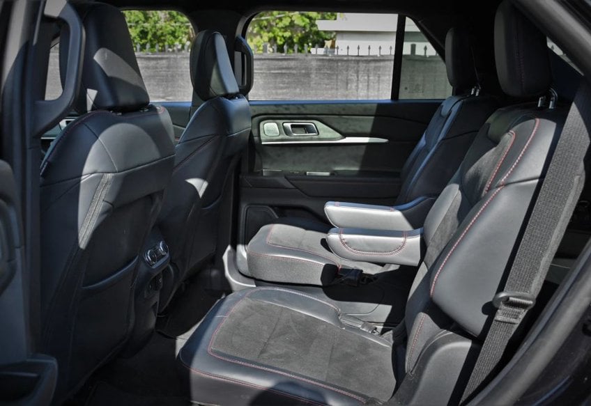 2026 Ford Explorer ST - 1FMWK7GC0TGA11360 photo 17