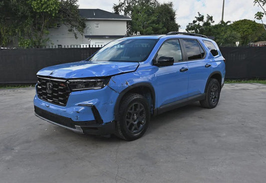 2025 Honda Pilot TrailSport - 5FNYG1H63SB104483 photo 2