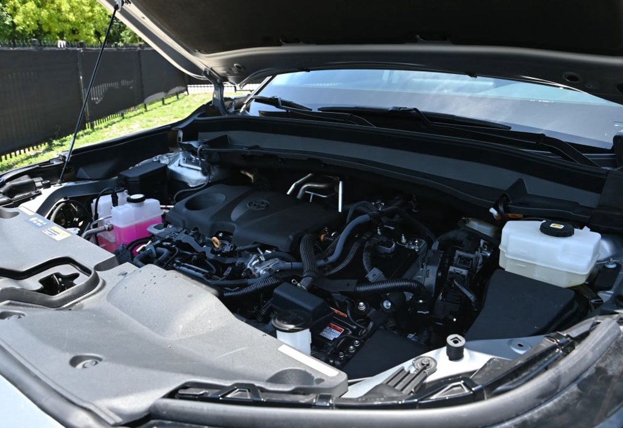 2025 Toyota Grand Highlander Hybrid XLE - 5TDABAA52SS002346 photo 35