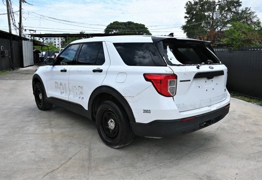 2020 Ford Explorer Police Interceptor Utility - 1FM5K8AB2LGD00175 photo 3