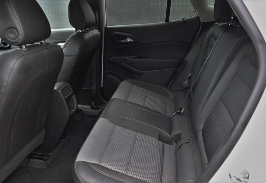 2025 Chevrolet Trax LT - KL77LHEP9SC119819 photo 15