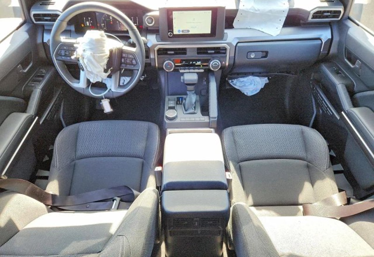 2026 Toyota 4Runner SR5 Sport Utility 4D - JTEVA5AR7T5014932 photo 21