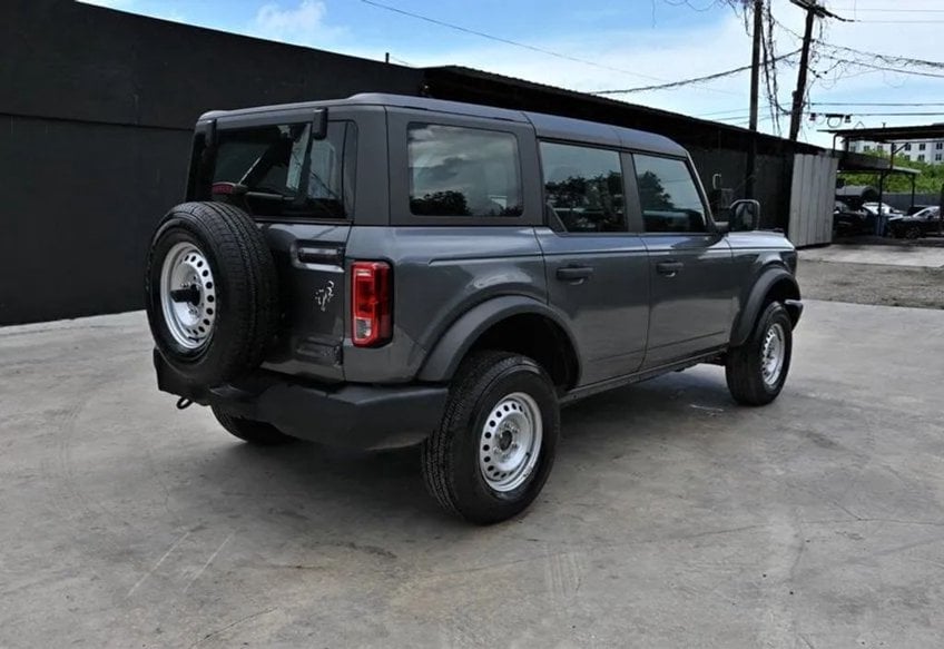 2025 Ford Bronco Base - 1FMDE6BHXSLA87086 photo 3