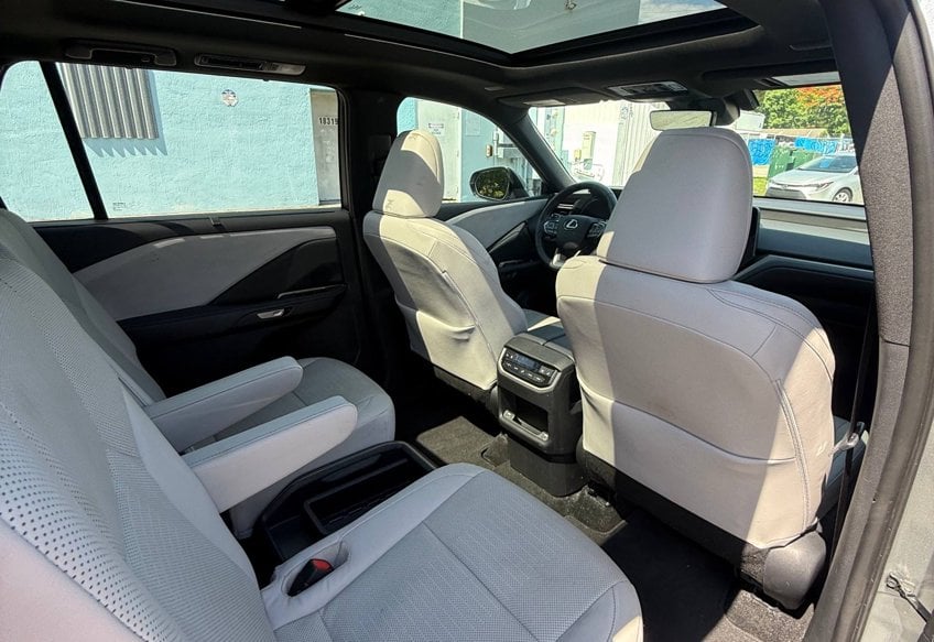 2025 Lexus TX 350 - 5TDAAAB65SS038235 photo 14
