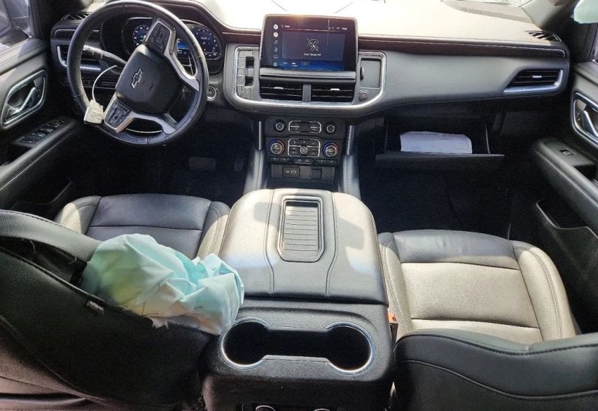 2022 Chevrolet Tahoe Z71 - 1GNSKPKL0NR140692 photo 9
