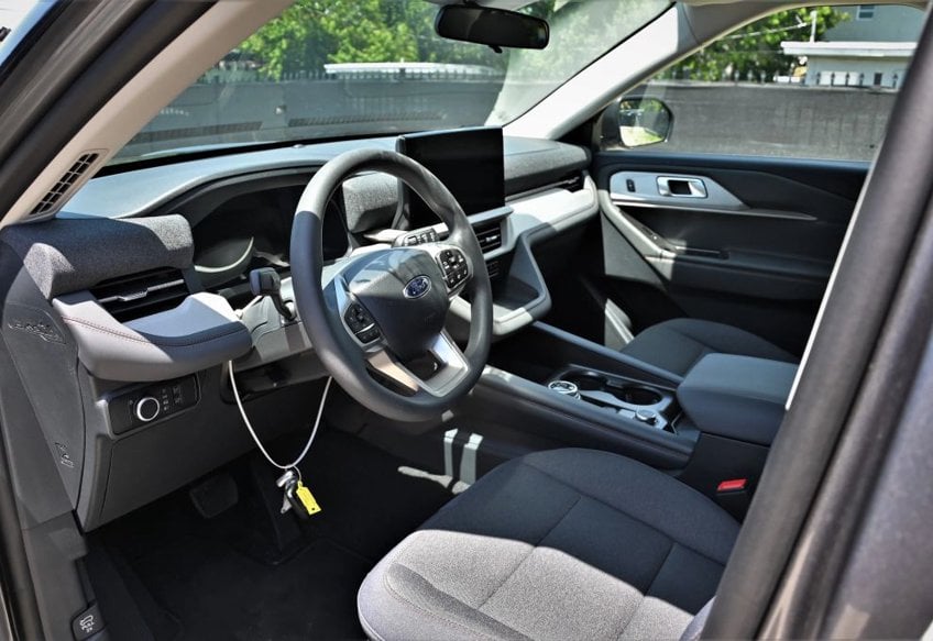 2026 Ford Explorer Active - 1FMUK8DH2TGB23512 photo 9