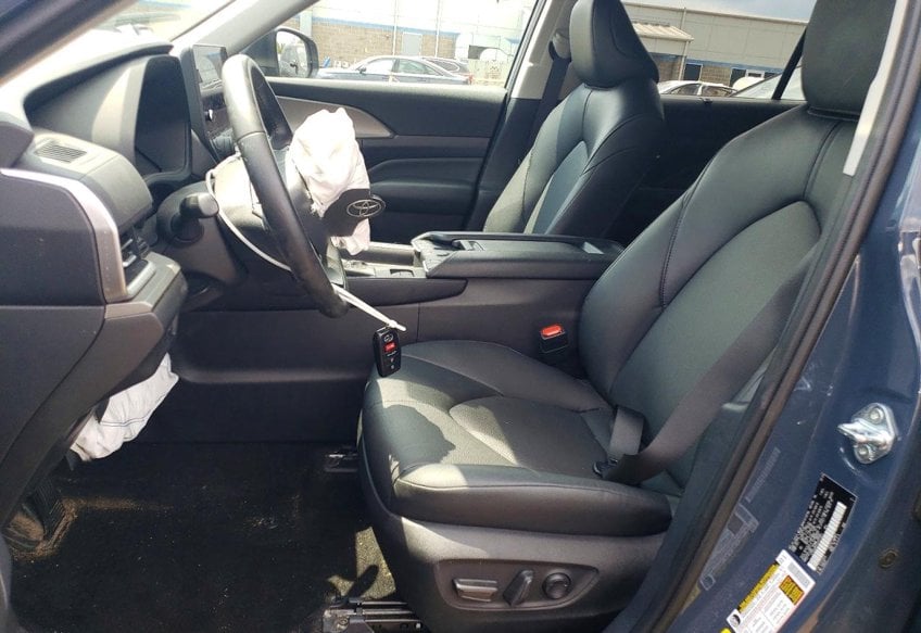 2025 Toyota Grand Highlander XLE - 5TDAAAB53SS077901 photo 7