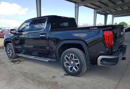 2022 GMC Sierra 1500 SLT - 3GTUUDET9NG658905 photo 3