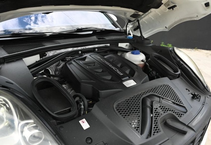 2016 Porsche Macan S Sport Utility 4D - WP1AB2A51GLB46466 photo 26