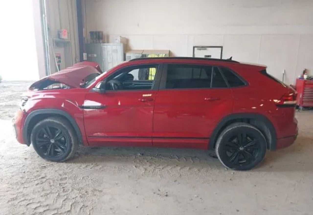 2023 Volkswagen Atlas Cross Sport V6 SEL R-Line Black 4Motion - 1V2SE2CA8PC205390 photo 16