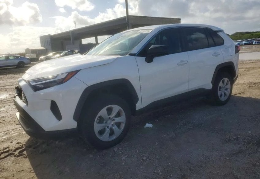 2024 Toyota RAV4 LE - 2T3H1RFV2RW316113 photo 1